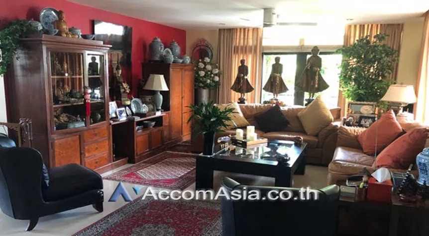 ขายคอนโดอ่อนนุช อุดมสุข : 🔼🔽 AccomA  Pet-friendly | 3 Bedrooms Condominium for Sale in Sukhumvit, Bangkok near BTS Ekkamai at Baan Ananda (AA26346)