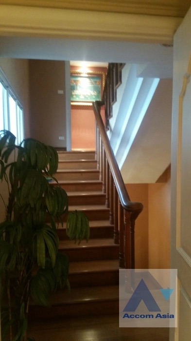 For RentHouseWitthayu, Chidlom, Langsuan, Ploenchit : 🔼AccomA🔽 5 Beds House for Rent in Ploenchit, BTS Ratchadamri
