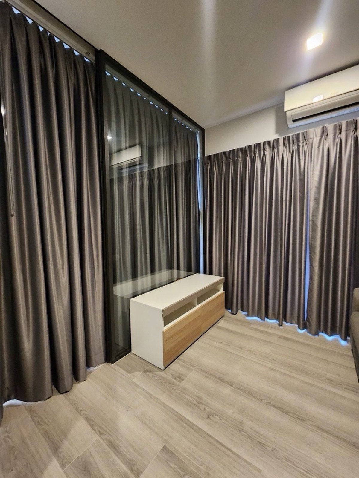 ขายคอนโดพระราม 3 สาธุประดิษฐ์ : 🔥ขายด่วน ห้อง พร้อมเฟอร์นิเจอร์ เดอะคีย์พระราม 3