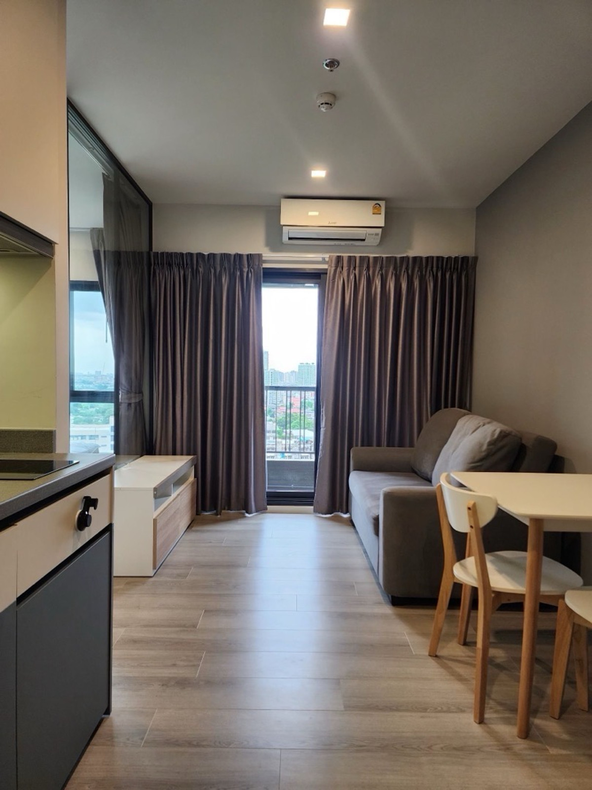 ขายคอนโดพระราม 3 สาธุประดิษฐ์ : 🔥ขายด่วน ห้อง พร้อมเฟอร์นิเจอร์ เดอะคีย์พระราม 3