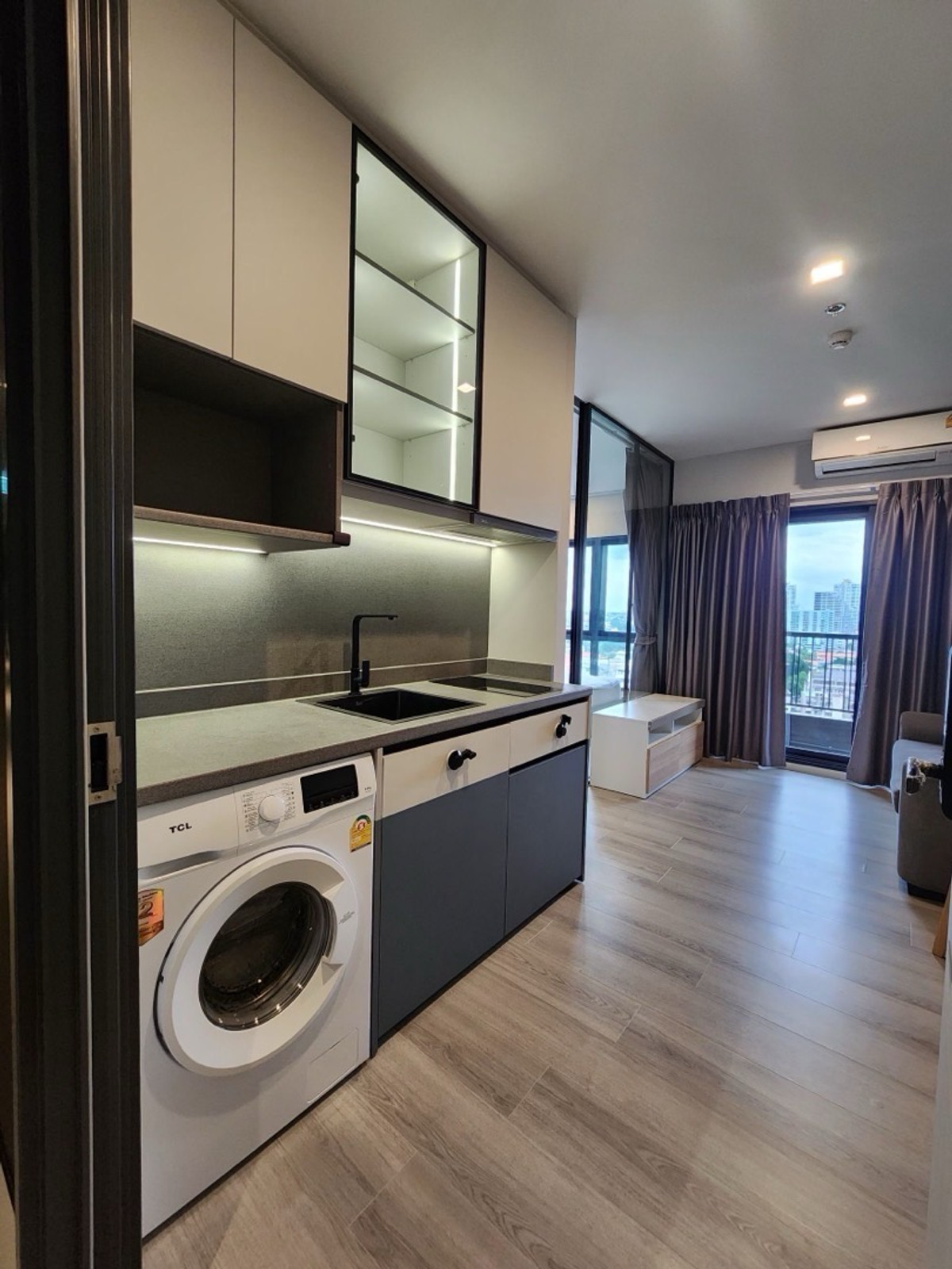 ขายคอนโดพระราม 3 สาธุประดิษฐ์ : 🔥ขายด่วน ห้อง พร้อมเฟอร์นิเจอร์ เดอะคีย์พระราม 3