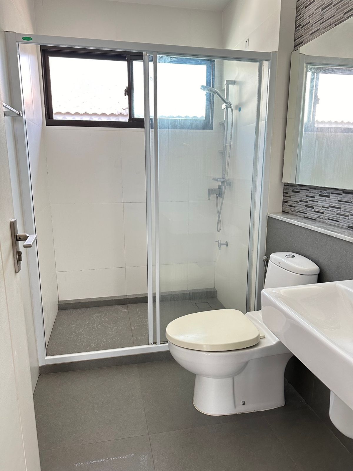 For SaleHouseBangna, Bearing, Lasalle : Special price adjustment of 2 million within August, Manthana 1 Bangna km.7