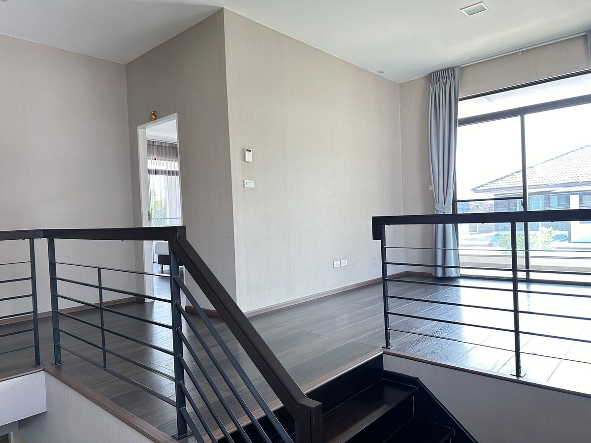 For SaleHouseBangna, Bearing, Lasalle : Special price adjustment of 2 million within August, Manthana 1 Bangna km.7