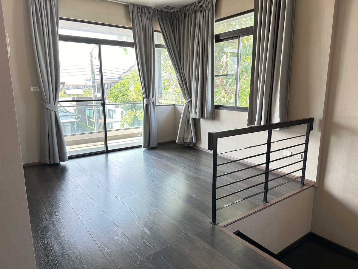 For SaleHouseBangna, Bearing, Lasalle : Special price adjustment of 2 million within August, Manthana 1 Bangna km.7