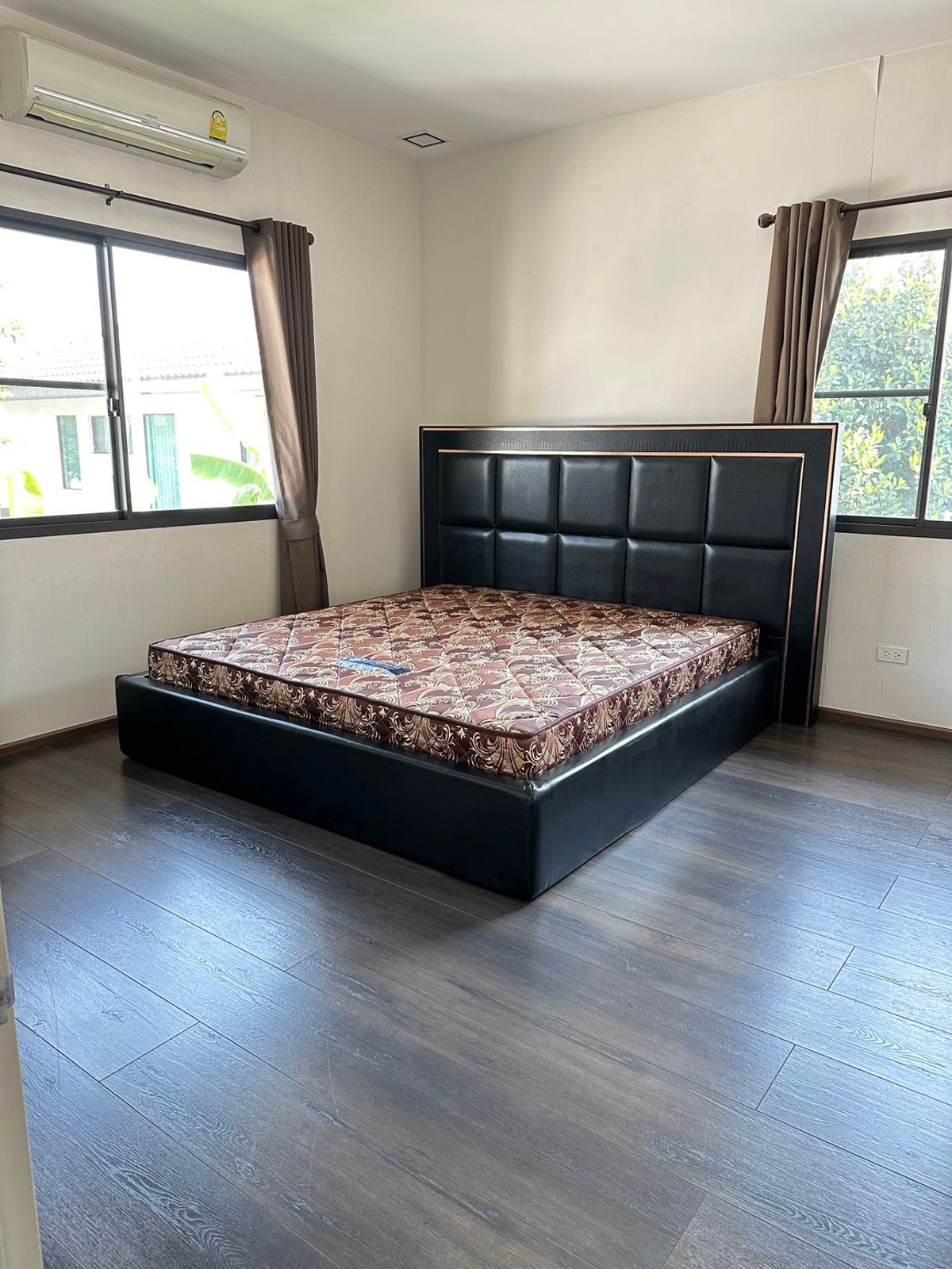 For SaleHouseBangna, Bearing, Lasalle : Special price adjustment of 2 million within August, Manthana 1 Bangna km.7