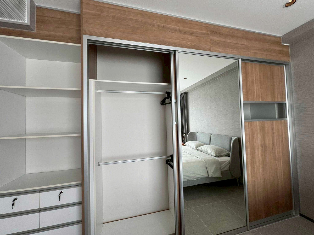 ให้เช่าคอนโดสุขุมวิท อโศก ทองหล่อ : ✨ GT15789 | คอนโด The Emporio Place 24 เดินทางสะดวก มีรถรับส่ง เฟอร์นิเจอร์ครบ พร้อมอยู่!