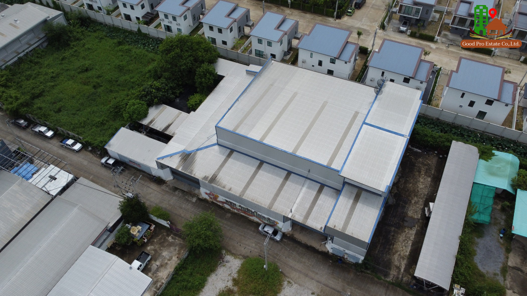 For SaleFactoryChaengwatana, Muangthong : Land for sale 1 rai with office building + residence + 3 storey warehouse Living with modern offices, good location, Soi Cityland, Nonthaburi