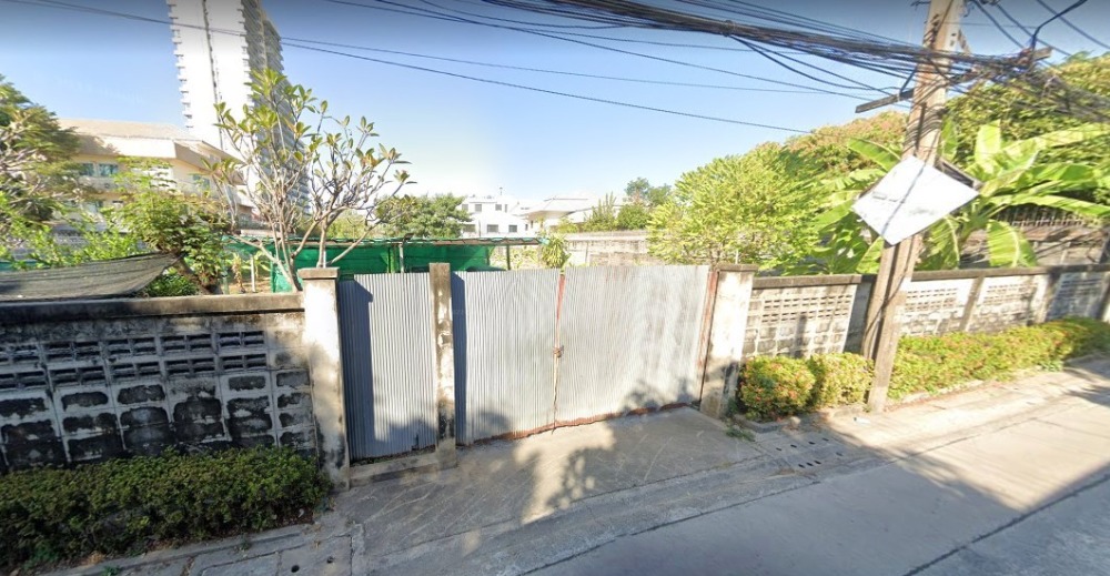 ขายที่ดินโชคชัย4 ลาดพร้าว71 : ขาย ที่ดิน 383 ตร.วา ลาดพร้าว 37 หน้ากว้าง เดินทางสะดวก ใกล้ ถ.ลาดพร้าว และ BTS