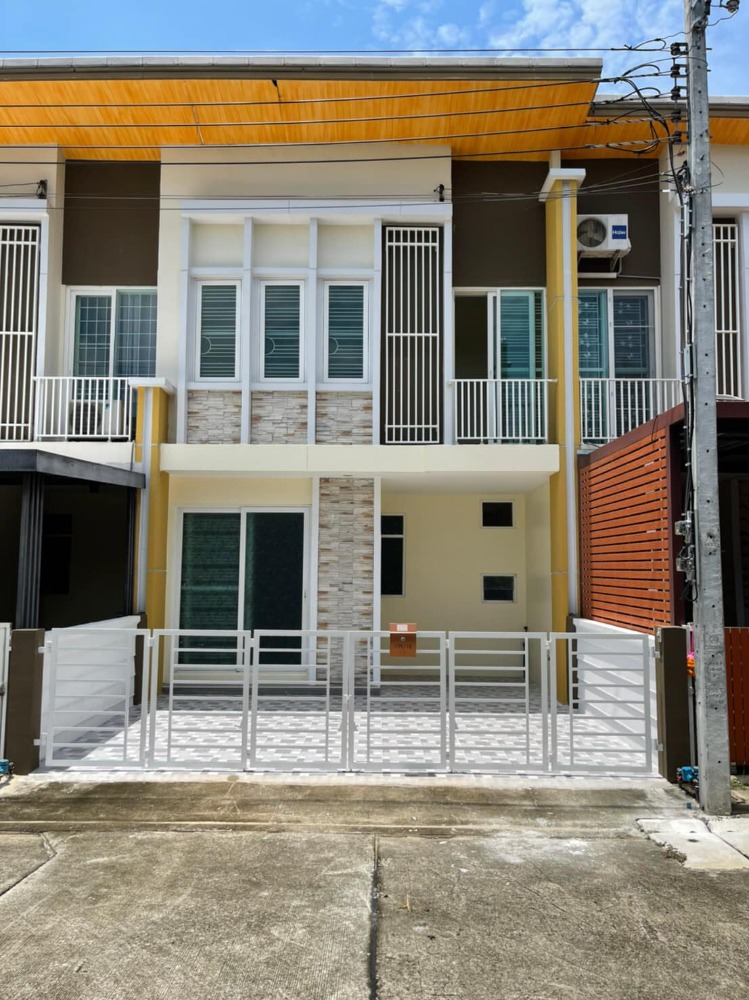 For SaleTownhomeNonthaburi, Bang Yai, Bangbuathong : Golden Town Rattanathibet - Bangplu BTS Station / 4 Bedrooms (FOR SALE) STONE512