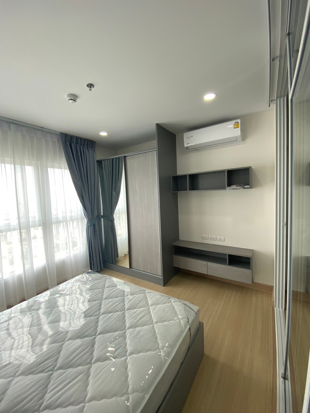 For RentCondoRamkhamhaeng, Hua Mak : 💥 For rent Supalai Veranda Ramkhamhaeng New 28 sq m. Price 12,000 baht, complete furniture and appliances