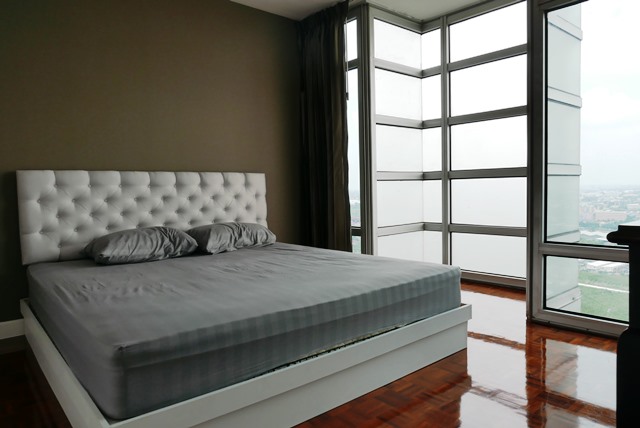 ให้เช่าคอนโดแจ้งวัฒนะ เมืองทอง : เช่า คอนโด ริเวียร่า 4 เลควิว คอนโดมิเนียม ชั้น 30 B วิวทะเลสาบ เมืองทองธานี  เฟอร์ครบ  (ALP-C-1810004