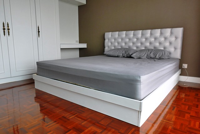 ให้เช่าคอนโดแจ้งวัฒนะ เมืองทอง : เช่า คอนโด ริเวียร่า 4 เลควิว คอนโดมิเนียม ชั้น 30 B วิวทะเลสาบ เมืองทองธานี  เฟอร์ครบ  (ALP-C-1810004