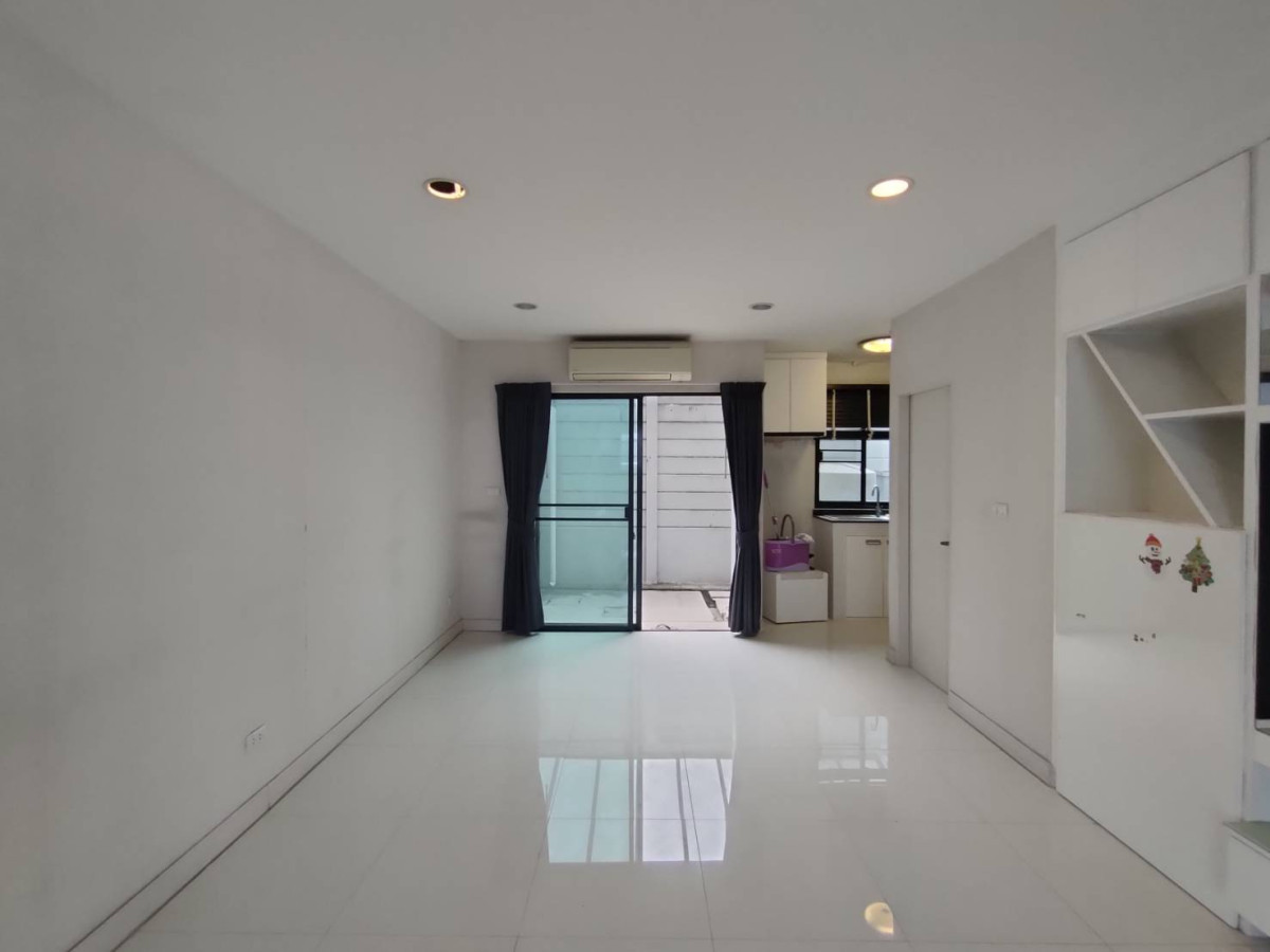 For SaleTownhomeRathburana, Suksawat : FOR SALE townhome , BAAN KLANG MUANG RAMA 2 – BHUDDHABUCHA , Bang Mot , Chom Thong , Bangkok ,  CX-143234