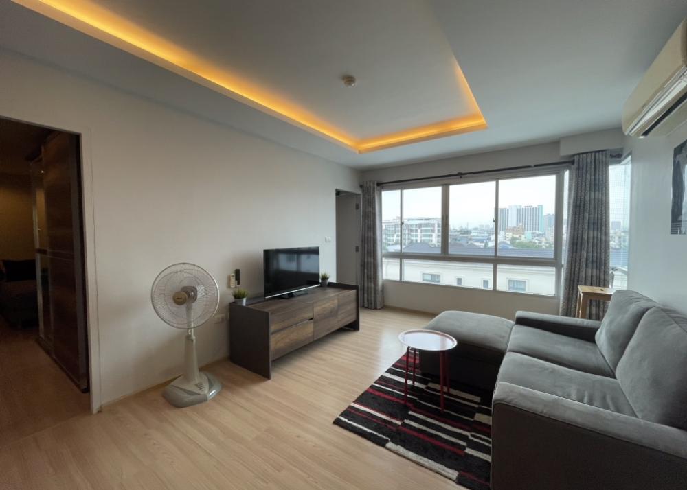 For SaleCondoRatchadapisek, Huaikwang, Suttisan : Condo for sale, 2 bedrooms, 2 bathrooms, near Mrt Ratchadaphisek, size 62 square meters.