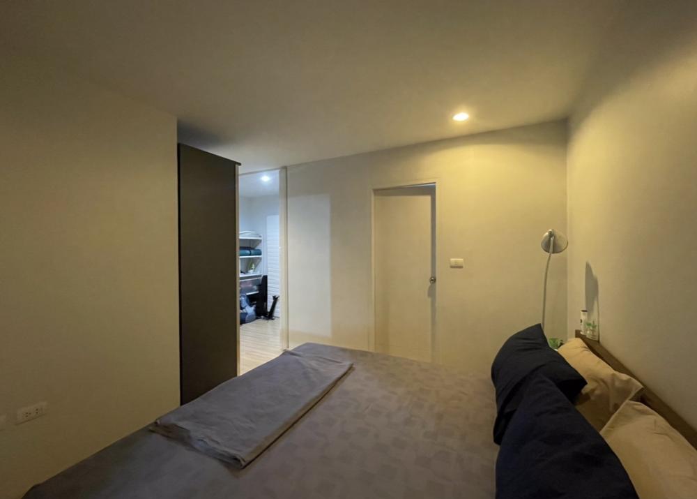 For SaleCondoRatchadapisek, Huaikwang, Suttisan : Condo for sale, 2 bedrooms, 2 bathrooms, near Mrt Ratchadaphisek, size 62 square meters.