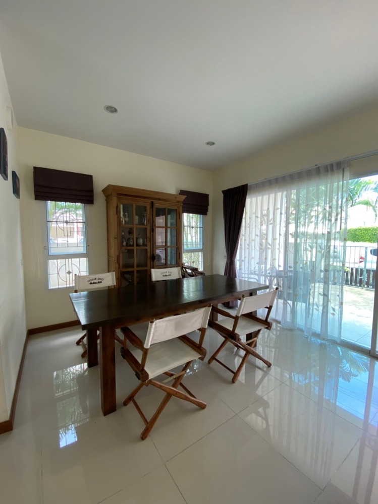 For SaleTownhomePattanakan, Srinakarin : Urgent sale, 3-storey townhome, Villete City, Phatthanakan 38.