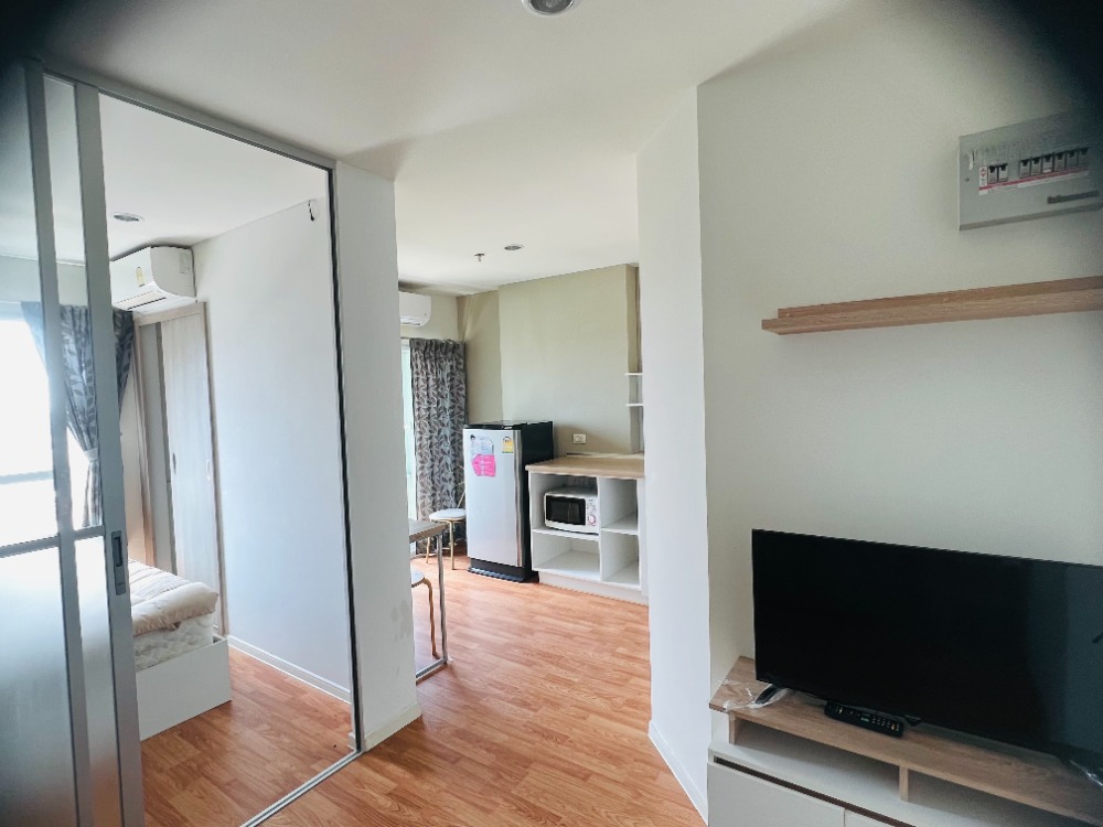 For SaleCondoBang kae, Phetkasem : Condo for sale, Lumpini Park Petchkasem 98, special price, one room only! Condo near The Mall Bang Khae, near MRT Lak Song, next to the main road, 1 bedroom, size 26.50 square meters, private corner room, pool view, convenient transportation Petchkasem, P