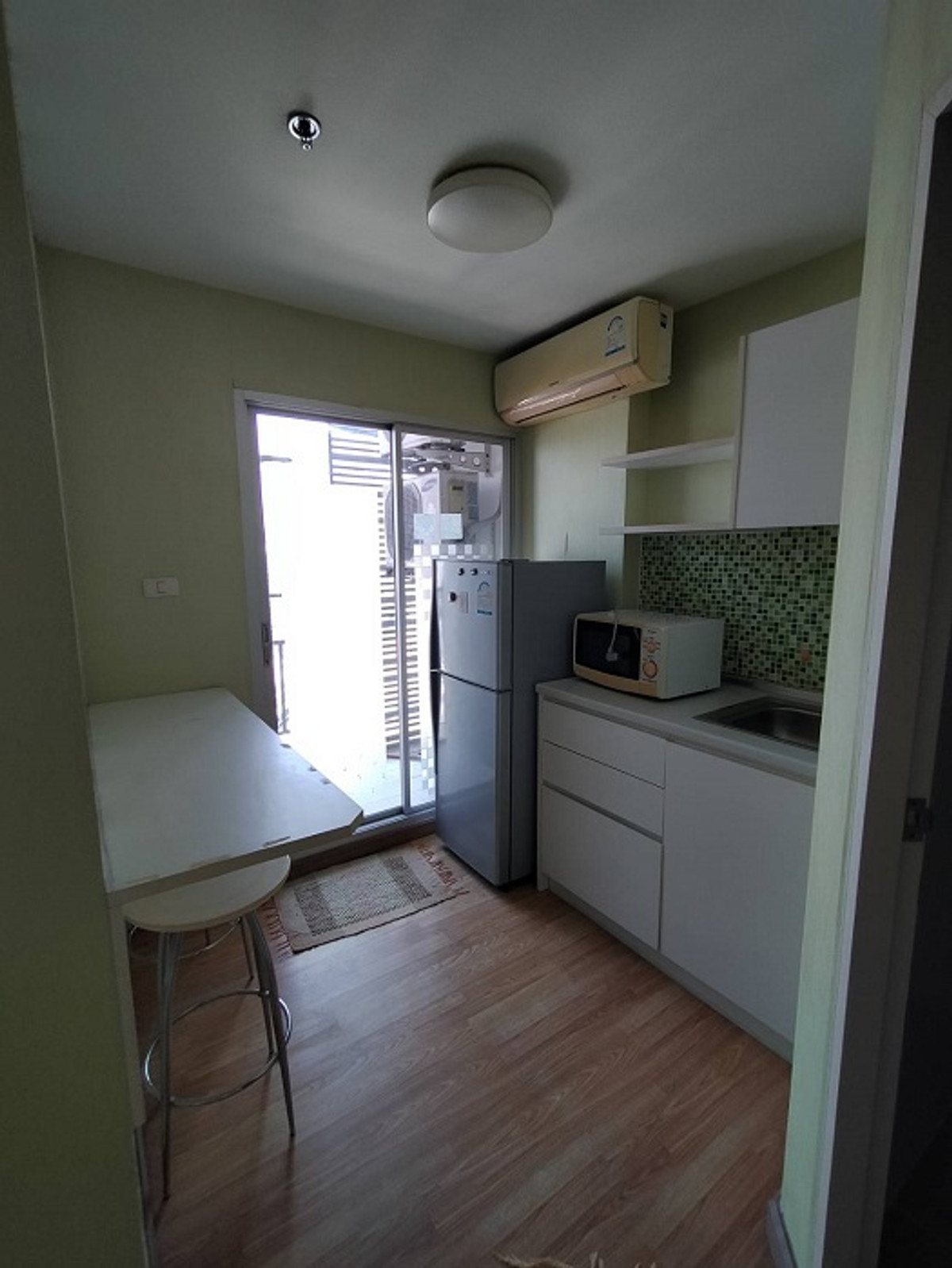 For RentCondoPinklao, Charansanitwong : 📢📢FOR RENT The Trust Residence Pinklao 1BED, 9th floor, decorated near Thammasat. Interested 📞 087-4496994 First