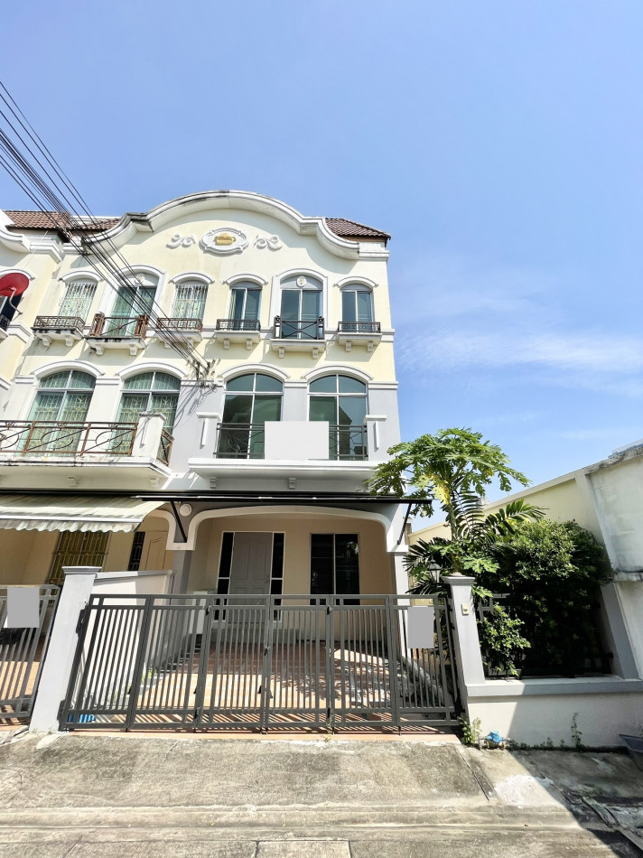 ให้เช่าทาวน์โฮมพัฒนาการ ศรีนครินทร์ : ให้เช่า ทาวน์โฮม บ้านกลางเมือง โมนาโค ศรีนครินทร์24 แปลงมุม ใกล้ Seacon Square