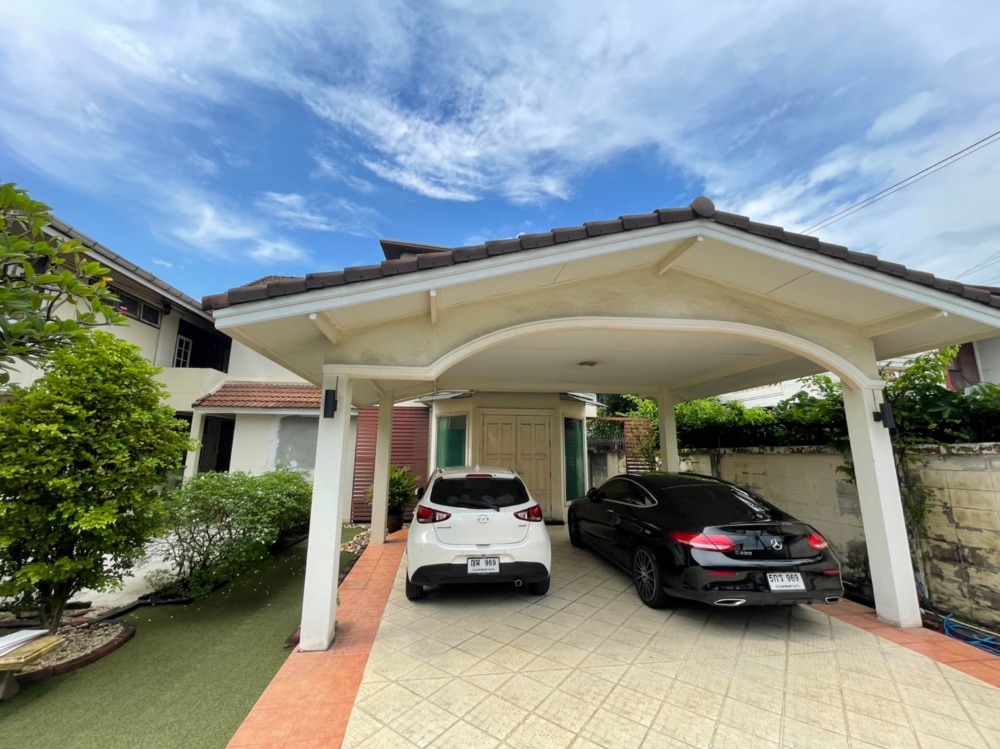 For SaleHouseSapankwai,Jatujak : Detached House Phahonyothin 24 / 6 Bedrooms (For Sale), Detached House at Phahonyothin 24 / 6 Bedrooms (FOR SALE) T537