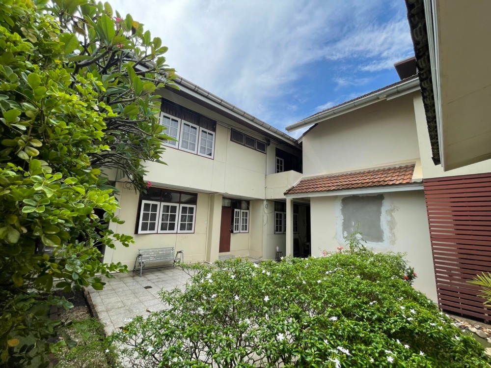 For SaleHouseSapankwai,Jatujak : Detached House Phahonyothin 24 / 6 Bedrooms (For Sale), Detached House at Phahonyothin 24 / 6 Bedrooms (FOR SALE) T537