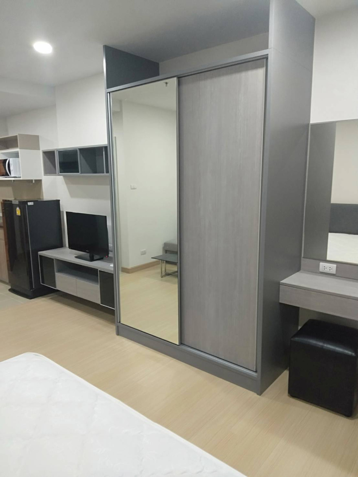 For RentCondoRamkhamhaeng, Hua Mak : 💥 Rent Supalai Werenda Ramkhamhaeng, 28 sqm. Price 11,000 baht.