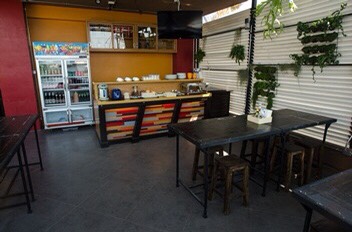 ขายกิจการโรงแรม & กิจการอพาร์ตเมนต์ขอนแก่น : ขายโรงแรม ใกล้มหาวิทยาลัยขอนแก่น ขนาด 190 ตรว. 40 ห้องพัก รายได้สูง