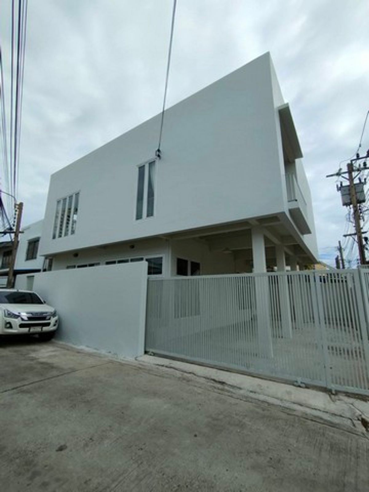 ขายบ้านรัชดา ห้วยขวาง : ขายบ้านเดี่ยว2ชั้นหลังมุม 40 ตร.ว.ย่านสุทธิสาร ห้วยขวาง ใกล้ MRTสุทธิสาร 750 เมตร ใกล้MRTสุทธิสาร รัชดา ห้วยขวาง ลาดพร้าว