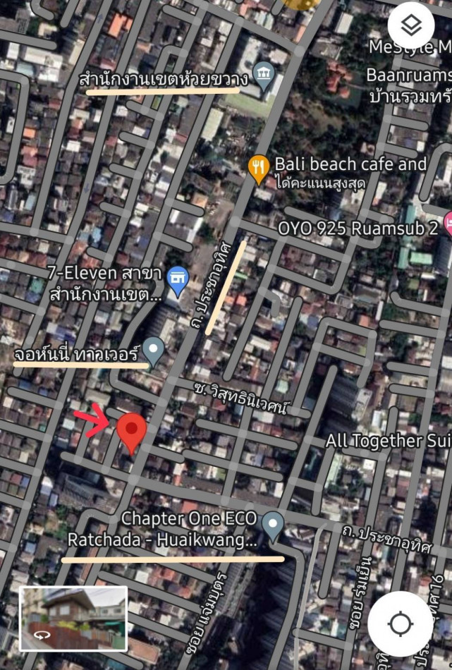 For SaleLandRatchadapisek, Huaikwang, Suttisan : Land for sale in Huai Khwang, next to the main road, suitable for trading and investment.
