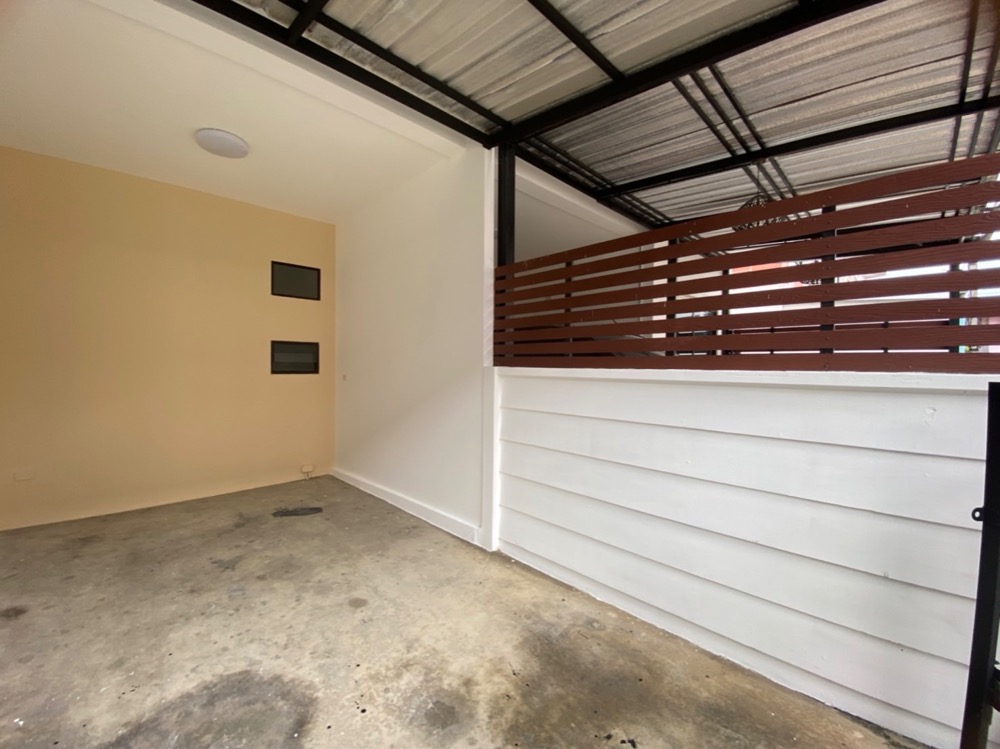 ให้เช่าทาวน์โฮมปทุมธานี รังสิต ธรรมศาสตร์ : หมู่บ้านเจทาวน์ โครงการ 1 รังสิตนครนายก (เลี้ยงสัตว์ได้)J-Town Village, Project 1 Rangsit, Nakhon Nayok (Able to raise animals) JSP City Rangsit-Klong 1 project near Future Rangsit, near 2 train lines โครงการ JSP City รังสิต-คลอง 1  ใกล้ฟิวเจอร์รังสิต ใกล