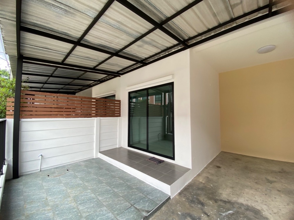 ให้เช่าทาวน์โฮมปทุมธานี รังสิต ธรรมศาสตร์ : หมู่บ้านเจทาวน์ โครงการ 1 รังสิตนครนายก (เลี้ยงสัตว์ได้)J-Town Village, Project 1 Rangsit, Nakhon Nayok (Able to raise animals) JSP City Rangsit-Klong 1 project near Future Rangsit, near 2 train lines โครงการ JSP City รังสิต-คลอง 1  ใกล้ฟิวเจอร์รังสิต ใกล