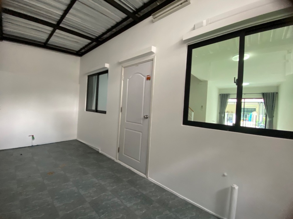 ให้เช่าทาวน์โฮมปทุมธานี รังสิต ธรรมศาสตร์ : หมู่บ้านเจทาวน์ โครงการ 1 รังสิตนครนายก (เลี้ยงสัตว์ได้)J-Town Village, Project 1 Rangsit, Nakhon Nayok (Able to raise animals) JSP City Rangsit-Klong 1 project near Future Rangsit, near 2 train lines โครงการ JSP City รังสิต-คลอง 1  ใกล้ฟิวเจอร์รังสิต ใกล