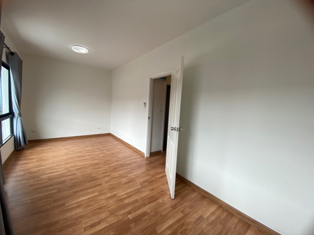 ให้เช่าทาวน์โฮมปทุมธานี รังสิต ธรรมศาสตร์ : หมู่บ้านเจทาวน์ โครงการ 1 รังสิตนครนายก (เลี้ยงสัตว์ได้)J-Town Village, Project 1 Rangsit, Nakhon Nayok (Able to raise animals) JSP City Rangsit-Klong 1 project near Future Rangsit, near 2 train lines โครงการ JSP City รังสิต-คลอง 1  ใกล้ฟิวเจอร์รังสิต ใกล