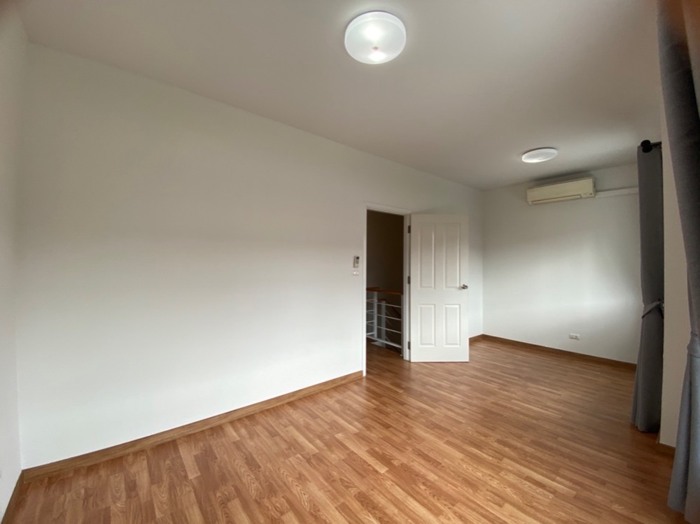 ให้เช่าทาวน์โฮมปทุมธานี รังสิต ธรรมศาสตร์ : หมู่บ้านเจทาวน์ โครงการ 1 รังสิตนครนายก (เลี้ยงสัตว์ได้)J-Town Village, Project 1 Rangsit, Nakhon Nayok (Able to raise animals) JSP City Rangsit-Klong 1 project near Future Rangsit, near 2 train lines โครงการ JSP City รังสิต-คลอง 1  ใกล้ฟิวเจอร์รังสิต ใกล