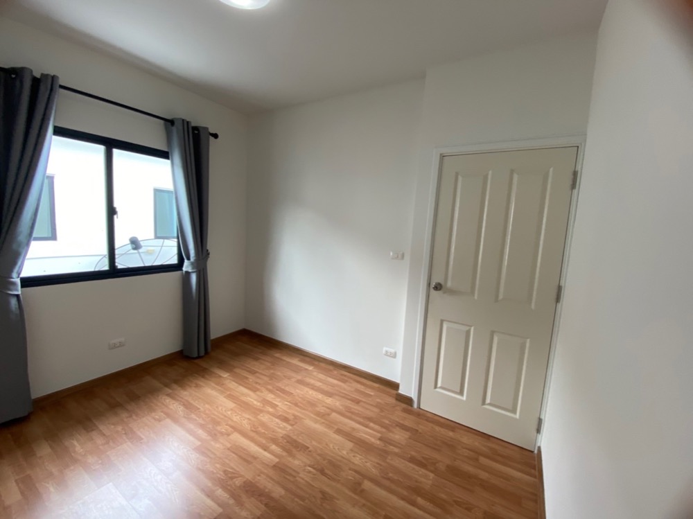 ให้เช่าทาวน์โฮมปทุมธานี รังสิต ธรรมศาสตร์ : หมู่บ้านเจทาวน์ โครงการ 1 รังสิตนครนายก (เลี้ยงสัตว์ได้)J-Town Village, Project 1 Rangsit, Nakhon Nayok (Able to raise animals) JSP City Rangsit-Klong 1 project near Future Rangsit, near 2 train lines โครงการ JSP City รังสิต-คลอง 1  ใกล้ฟิวเจอร์รังสิต ใกล