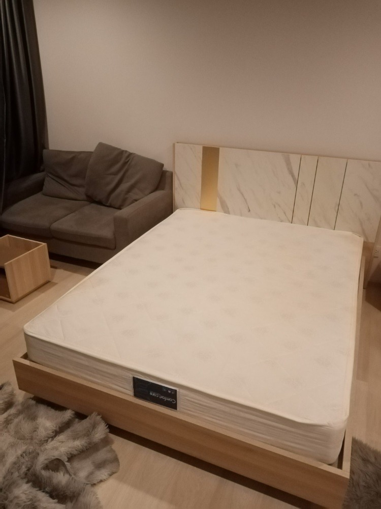 For RentCondoWitthayu, Chidlom, Langsuan, Ploenchit : Life One Wireless please add LlNE lD @806qphgn o8415o5483 Sell 6 MB