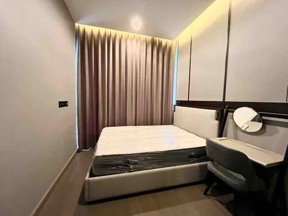 ให้เช่าคอนโดพระราม 9 เพชรบุรีตัดใหม่ RCA : For rent The Esse at Singha Complex 2 bedrooms high floor near mrt and bts