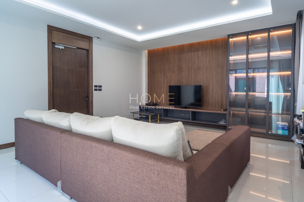 For SaleHousePattanakan, Srinakarin : The Master Private Srinakarin / 7 Bedrooms (Sale), The Master Private Srinakarin / 7 Bedrooms (SALE) PALM623