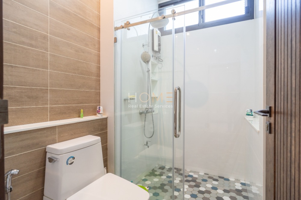 For SaleHousePattanakan, Srinakarin : The Master Private Srinakarin / 7 Bedrooms (Sale), The Master Private Srinakarin / 7 Bedrooms (SALE) PALM623