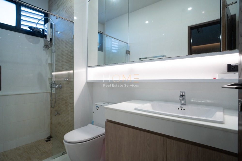 For SaleHousePattanakan, Srinakarin : The Master Private Srinakarin / 7 Bedrooms (Sale), The Master Private Srinakarin / 7 Bedrooms (SALE) PALM623