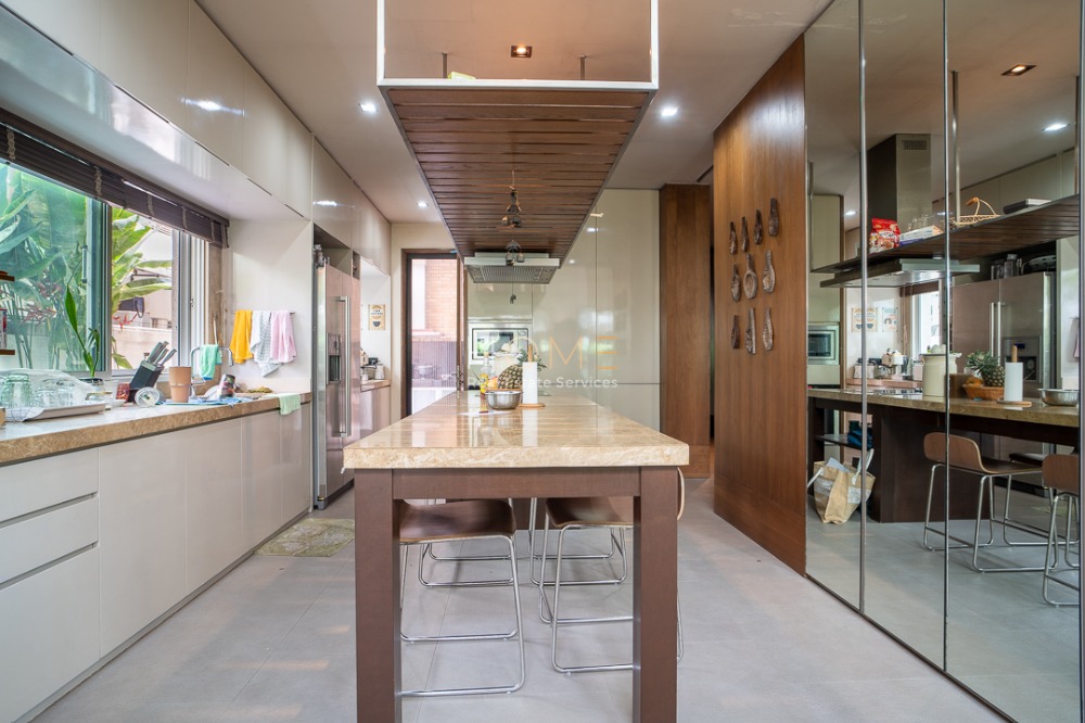 ขายบ้านพระราม 9 เพชรบุรีตัดใหม่ RCA : บ้านเดี่ยว บ้านอิสระ พระราม 9 / 4 ห้องนอน (ขาย), Baan Issara Rama 9 / Detached House 4 Bedrooms (FOR SALE) TP380