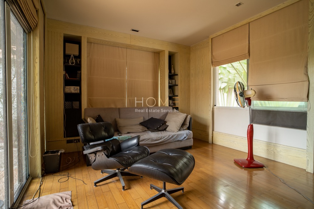 ขายบ้านพระราม 9 เพชรบุรีตัดใหม่ RCA : บ้านเดี่ยว บ้านอิสระ พระราม 9 / 4 ห้องนอน (ขาย), Baan Issara Rama 9 / Detached House 4 Bedrooms (FOR SALE) TP380