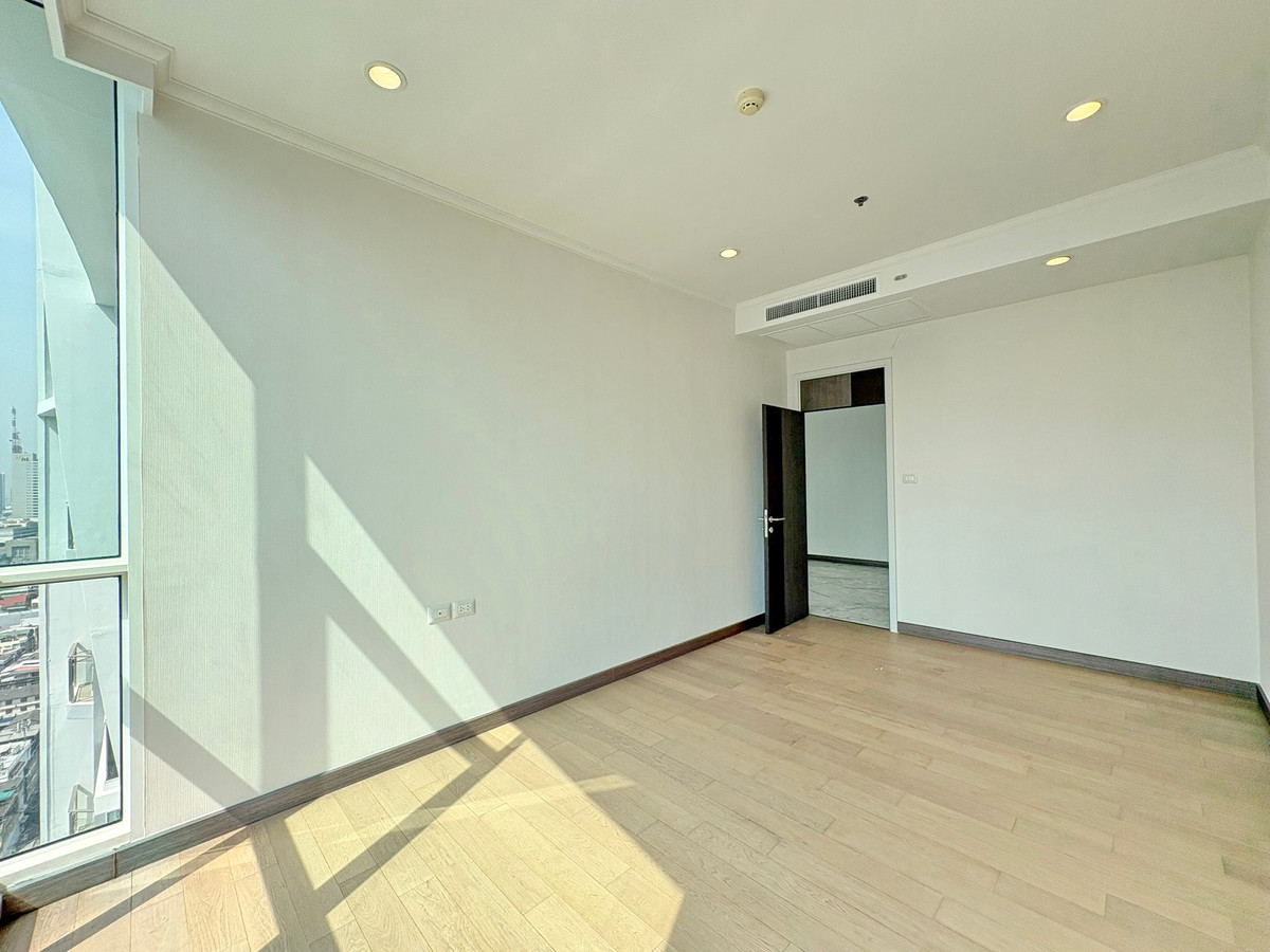 ขายคอนโดสีลม ศาลาแดง บางรัก : 3876😍 For SELL ขาย 1 ห้องนอน🚄ใกล้ MRT สามย่าน🏢ศุภาลัย เอลีท สุรวงศ์🔔พื้นที่:59.50ตร.ม.💲ขาย:8,400,000฿📞O99-5919653,065-9423251✅LineID:@sureresidence