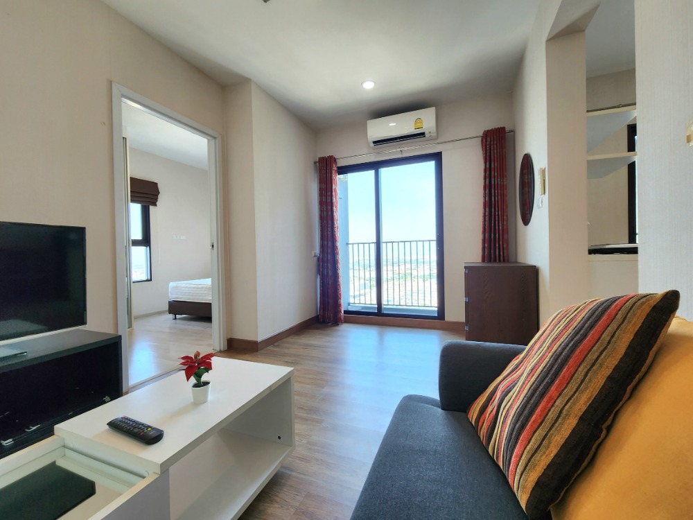 For RentCondoNonthaburi, Bang Yai, Bangbuathong : **Room available, please update** Plum Condo for rent, Central Station Phase 1, 2-bedroom type, ready to move in, new beautiful room **A room like this doesn't happen often.