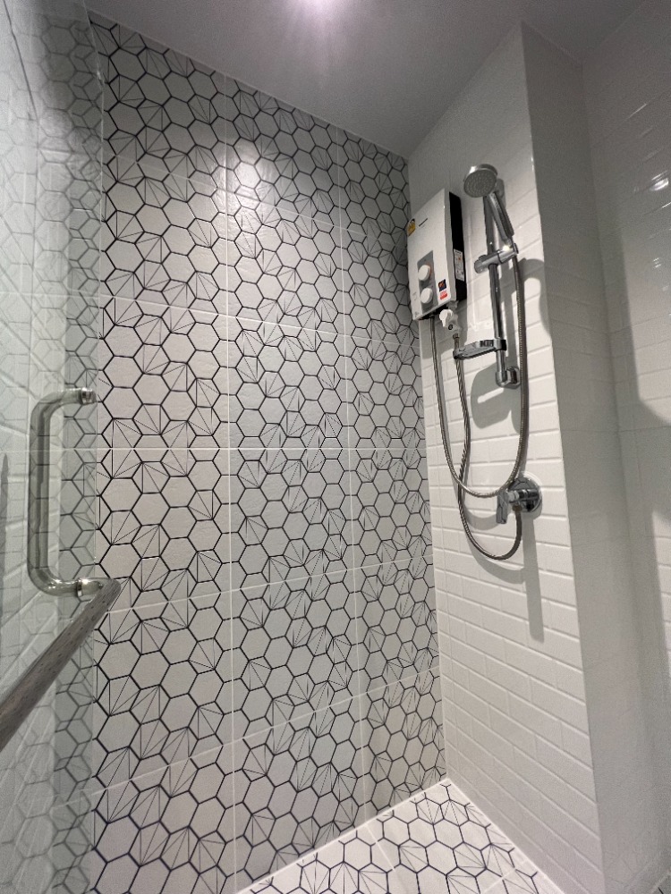 For RentCondoThaphra, Talat Phlu, Wutthakat : Rent Altitude Unicorn Sathorn-Thapra, walk to BTS, 1 bedroom, special price, corner room, open view, new room, full furniture, washing machine, microwave, TV, refrigerator, complete electric