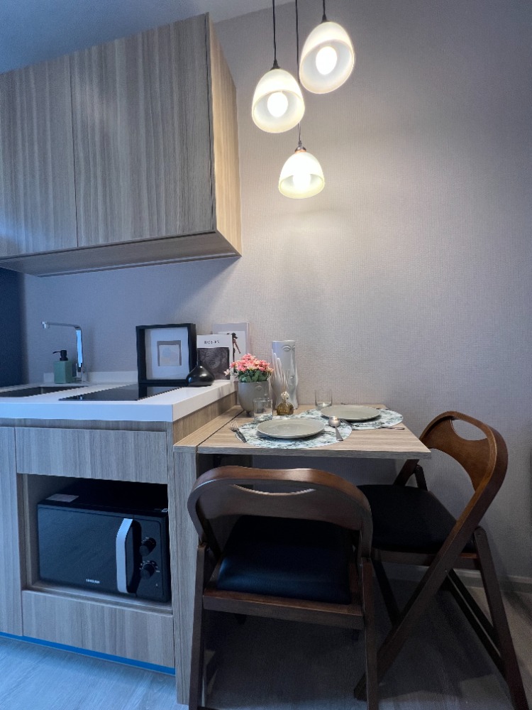 For RentCondoThaphra, Talat Phlu, Wutthakat : Rent Altitude Unicorn Sathorn-Thapra, walk to BTS, 1 bedroom, special price, corner room, open view, new room, full furniture, washing machine, microwave, TV, refrigerator, complete electric