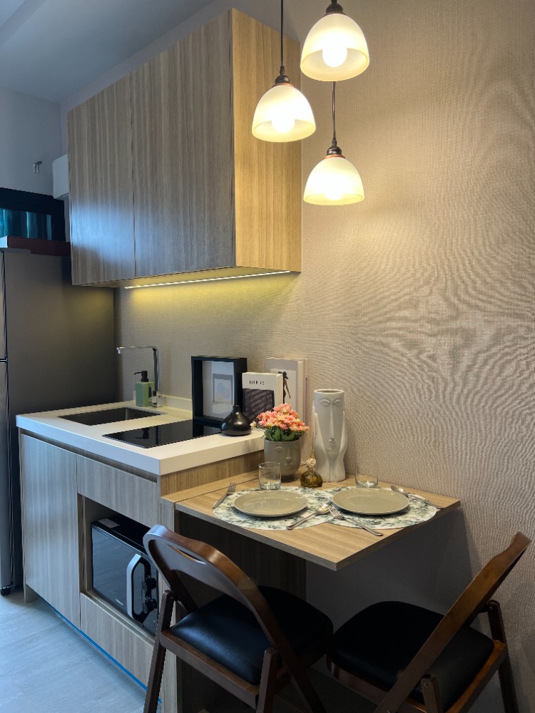 For RentCondoThaphra, Talat Phlu, Wutthakat : Rent Altitude Unicorn Sathorn-Thapra, walk to BTS, 1 bedroom, special price, corner room, open view, new room, full furniture, washing machine, microwave, TV, refrigerator, complete electric