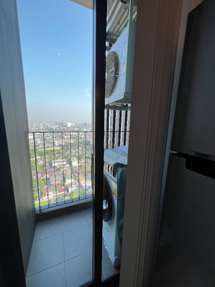 For RentCondoThaphra, Talat Phlu, Wutthakat : Rent Altitude Unicorn Sathorn-Thapra, walk to BTS, 1 bedroom, special price, corner room, open view, new room, full furniture, washing machine, microwave, TV, refrigerator, complete electric