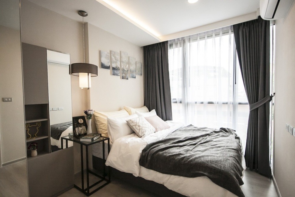For RentCondoSukhumvit, Asoke, Thonglor : For rent, Vtara36, 1 bedroom, 4th floor, Building C, beautiful decorated room, proportional, refrigerator, microwave, TV, washing machine balcony with railing Fully furnished + electric near BTS Thonglor