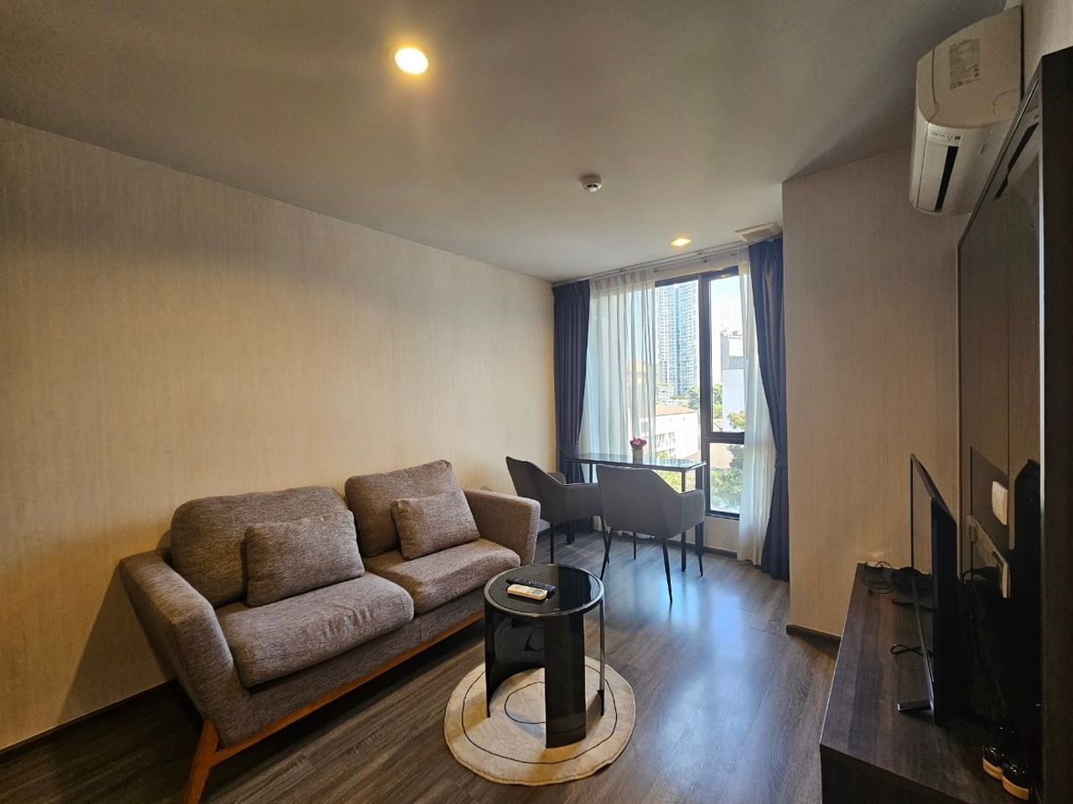 For RentCondoSukhumvit, Asoke, Thonglor : ***For RENT IDEO Mobi Sukhumvit 40, 1 bedroom (Ready to move in) ***